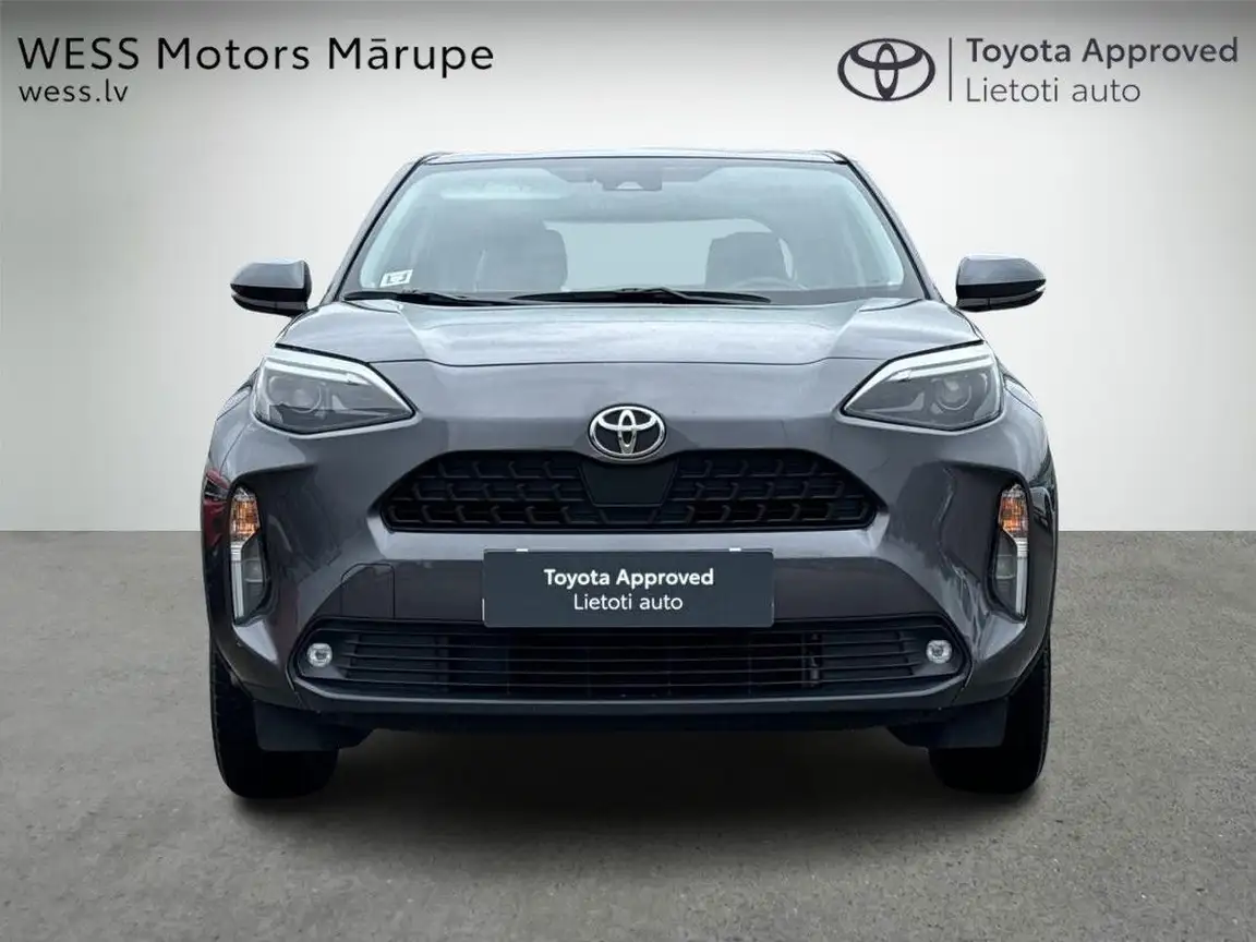 TOYOTA YARIS CROSS