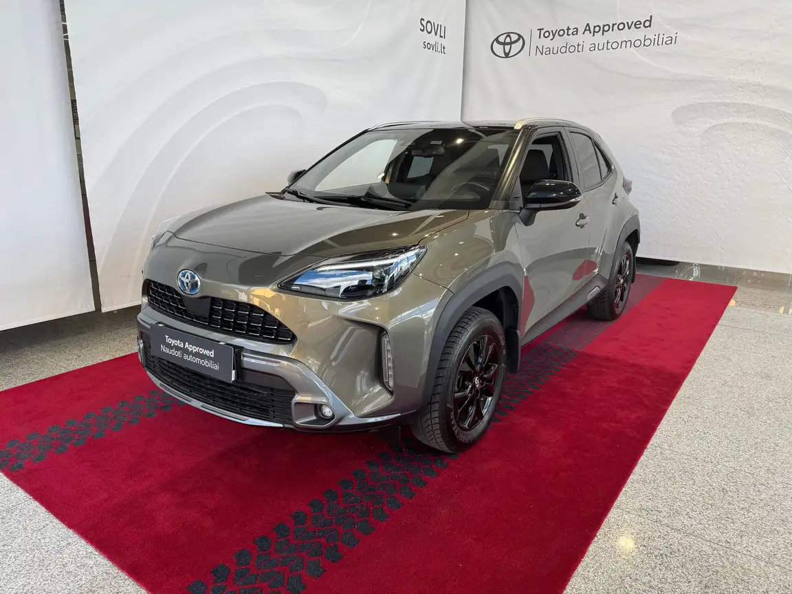 TOYOTA YARIS CROSS
