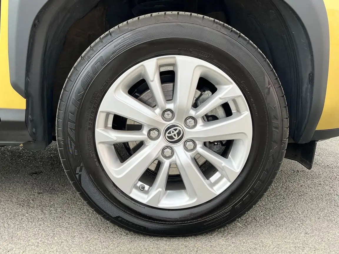 TOYOTA YARIS CROSS