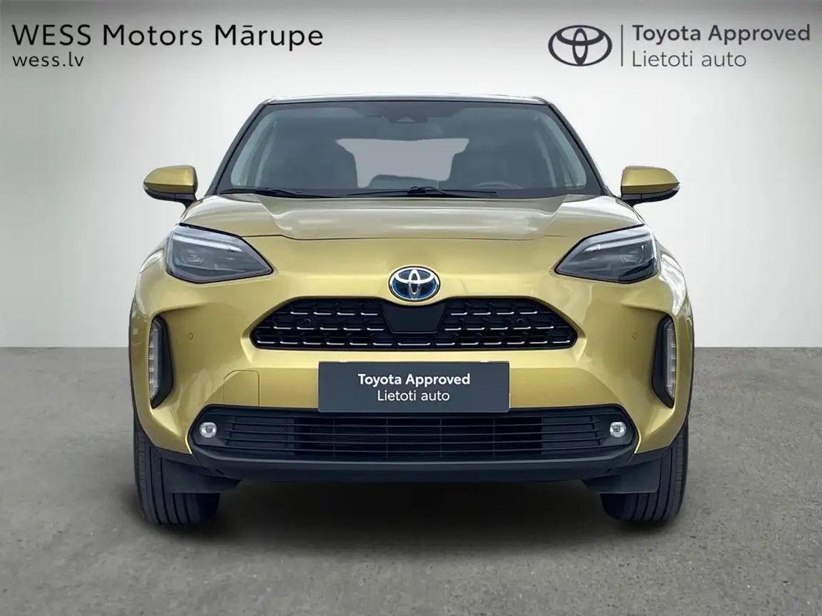 TOYOTA YARIS CROSS