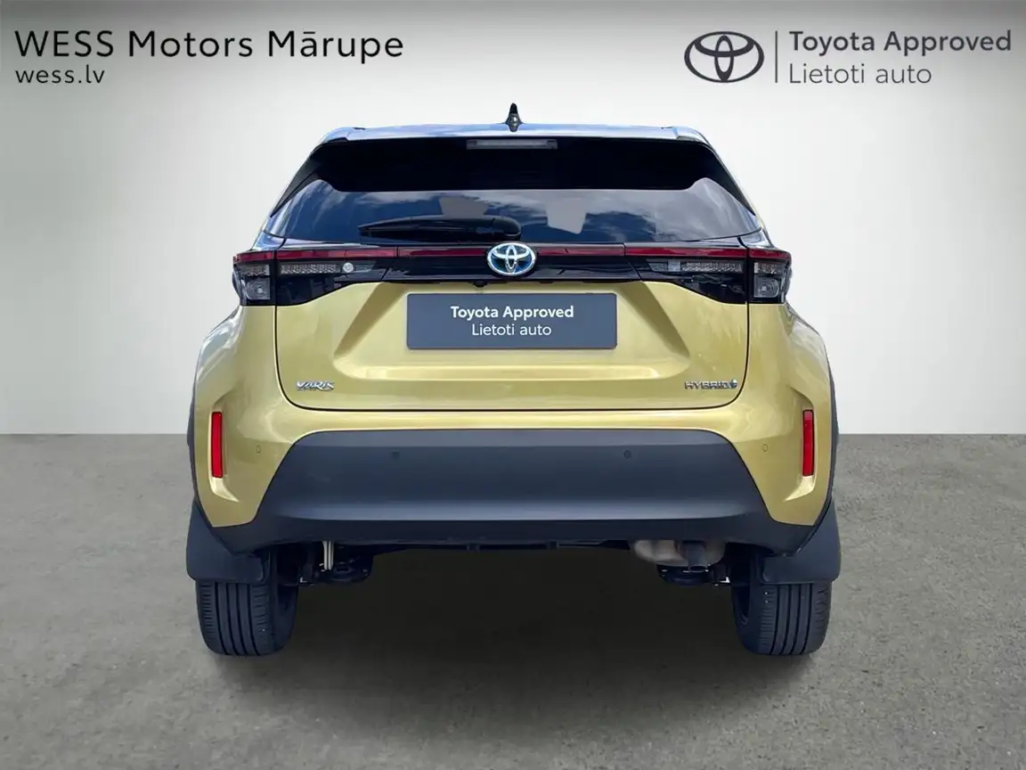 TOYOTA YARIS CROSS