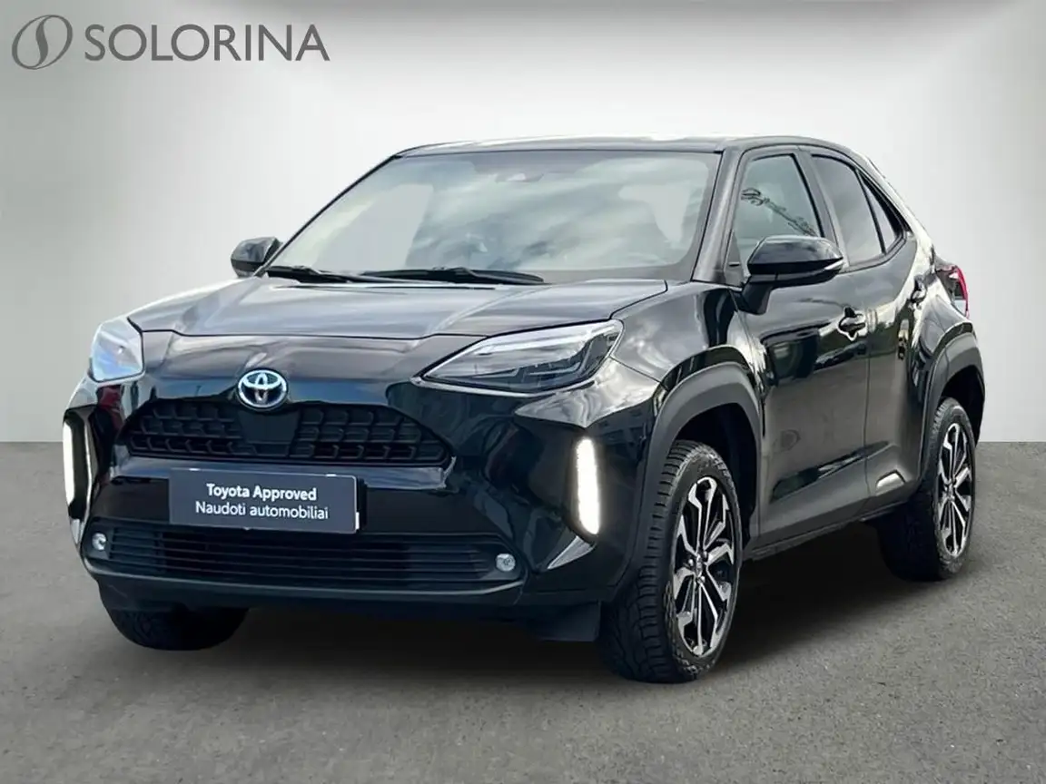 TOYOTA YARIS CROSS