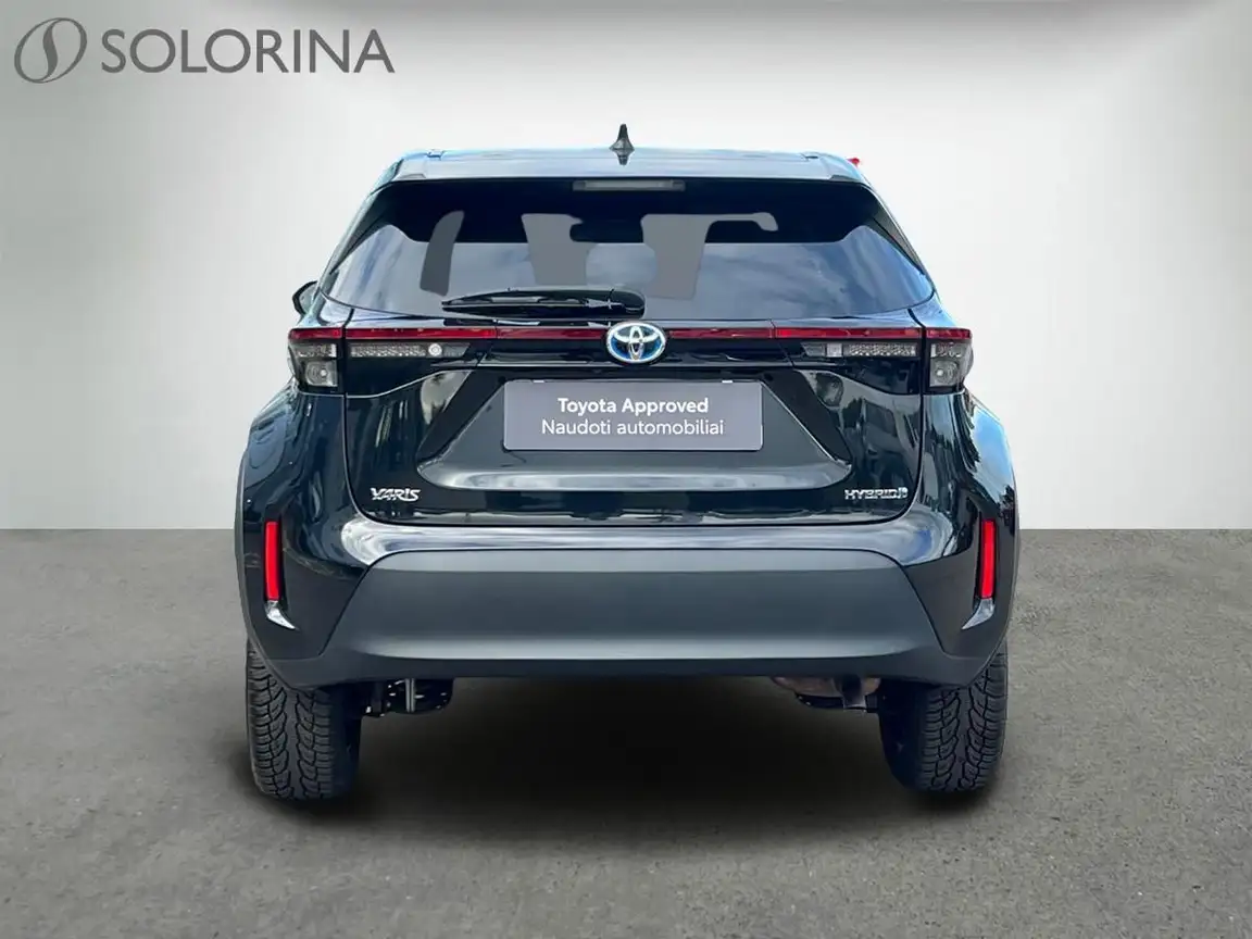 TOYOTA YARIS CROSS