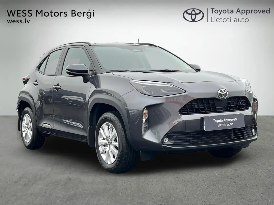 TOYOTA YARIS CROSS