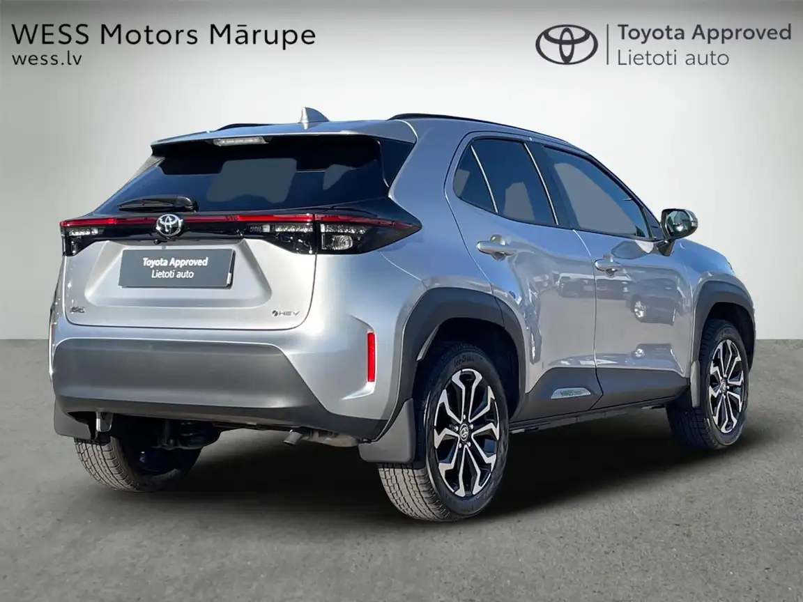 TOYOTA YARIS CROSS