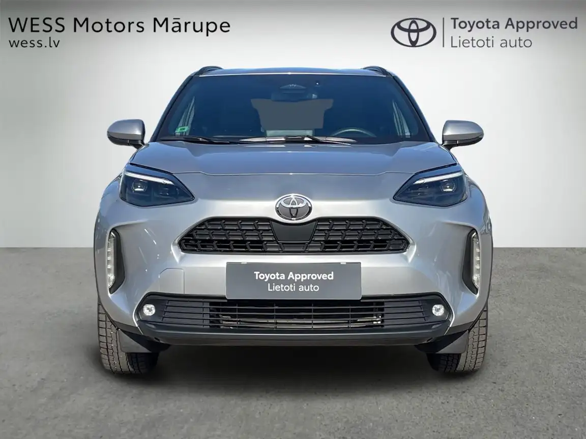 TOYOTA YARIS CROSS