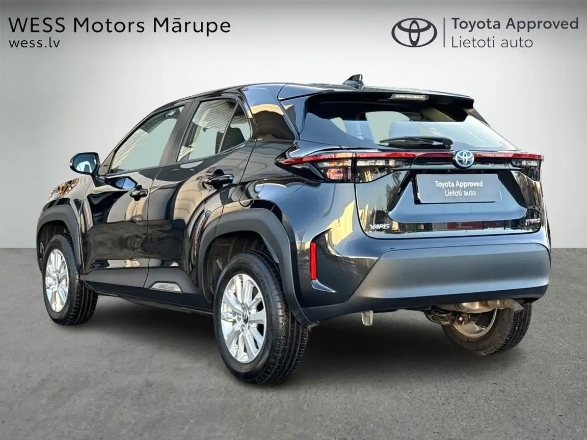TOYOTA YARIS CROSS