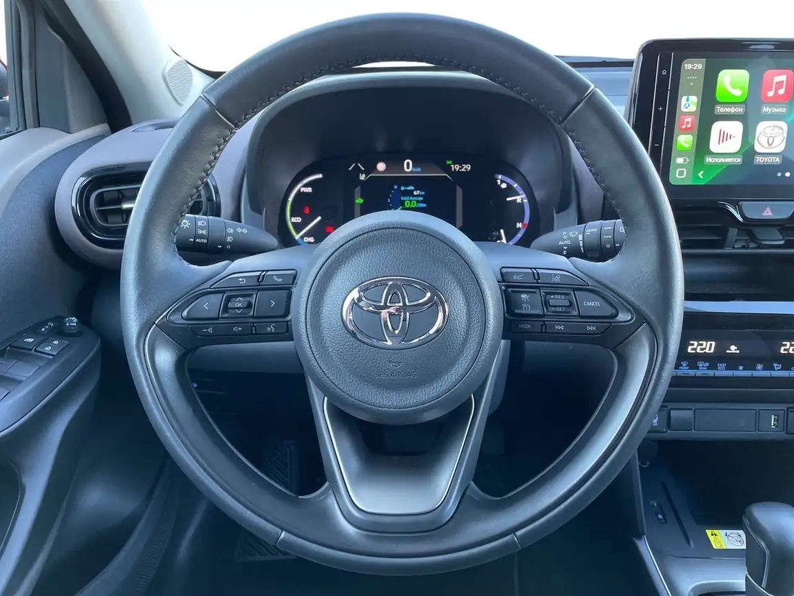 TOYOTA YARIS