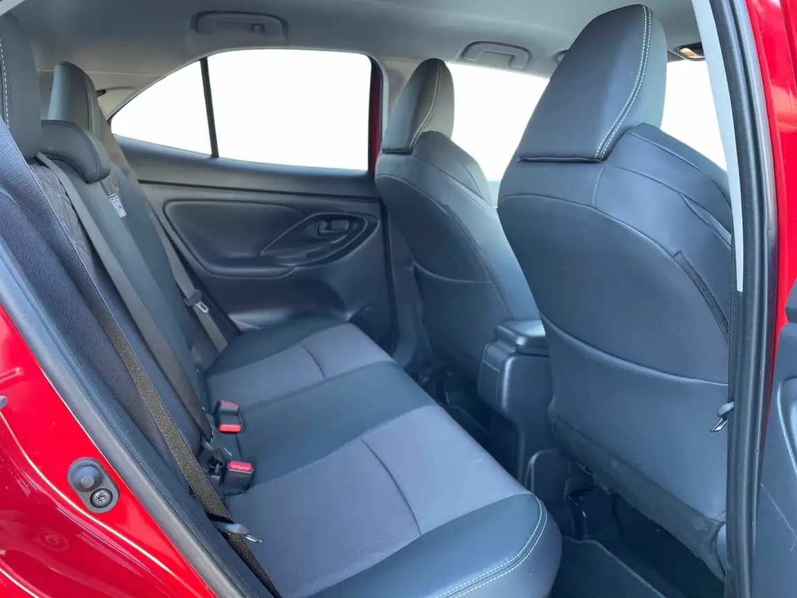 TOYOTA YARIS