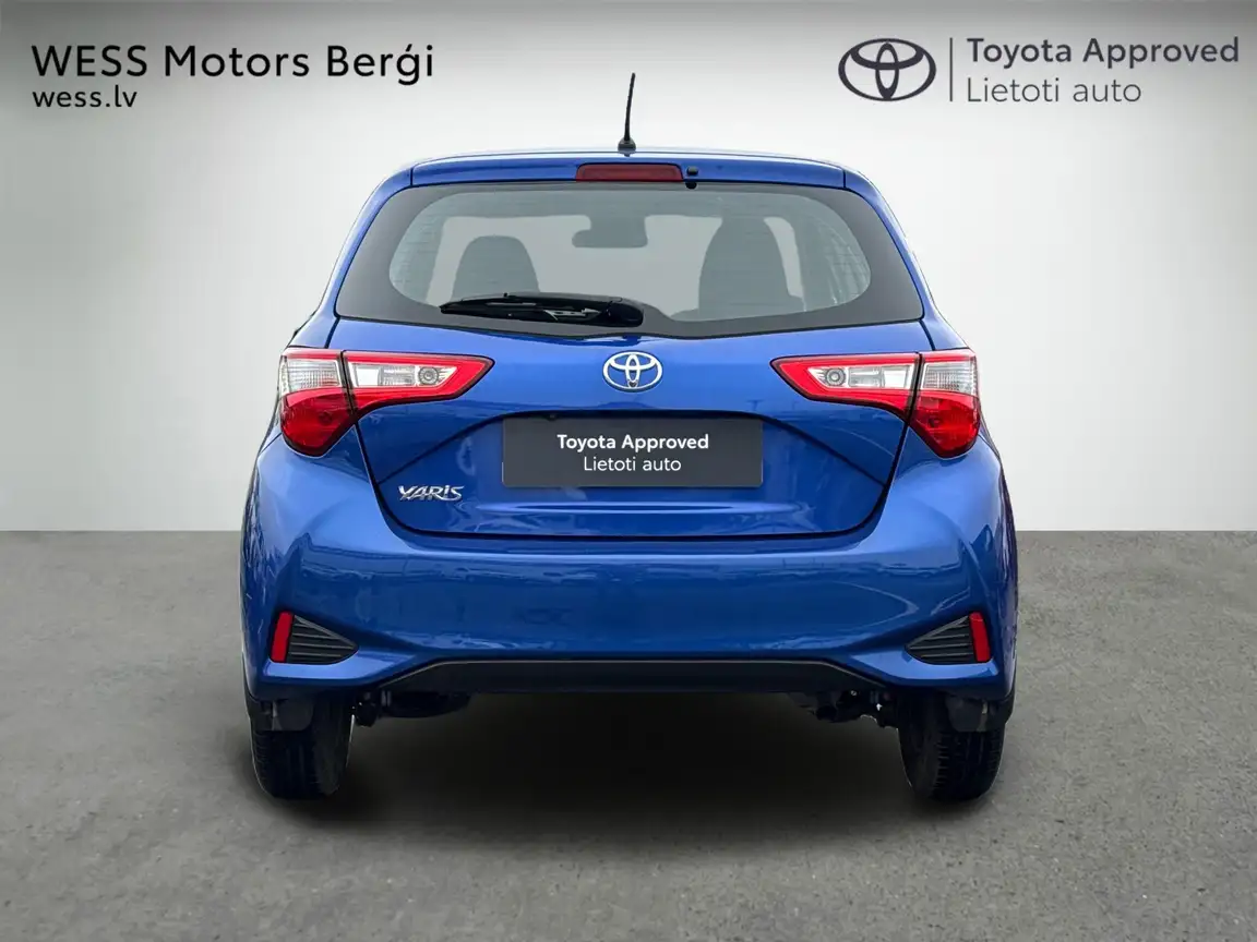 TOYOTA YARIS