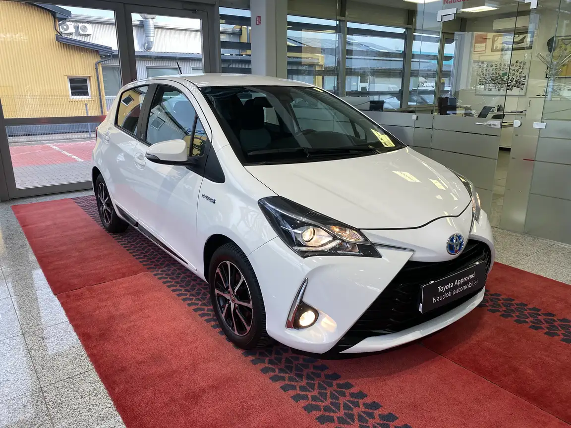 TOYOTA YARIS