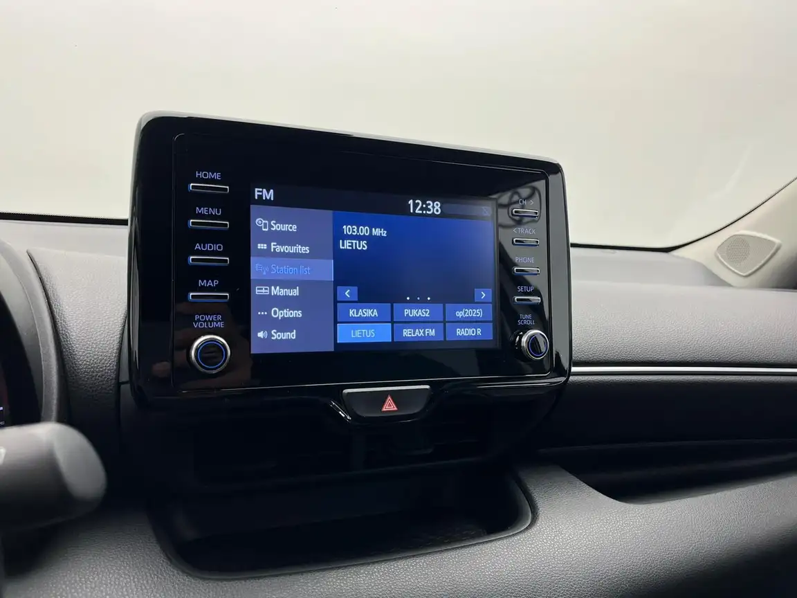 TOYOTA YARIS
