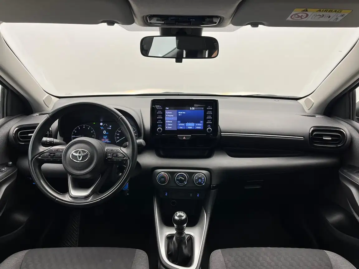 TOYOTA YARIS