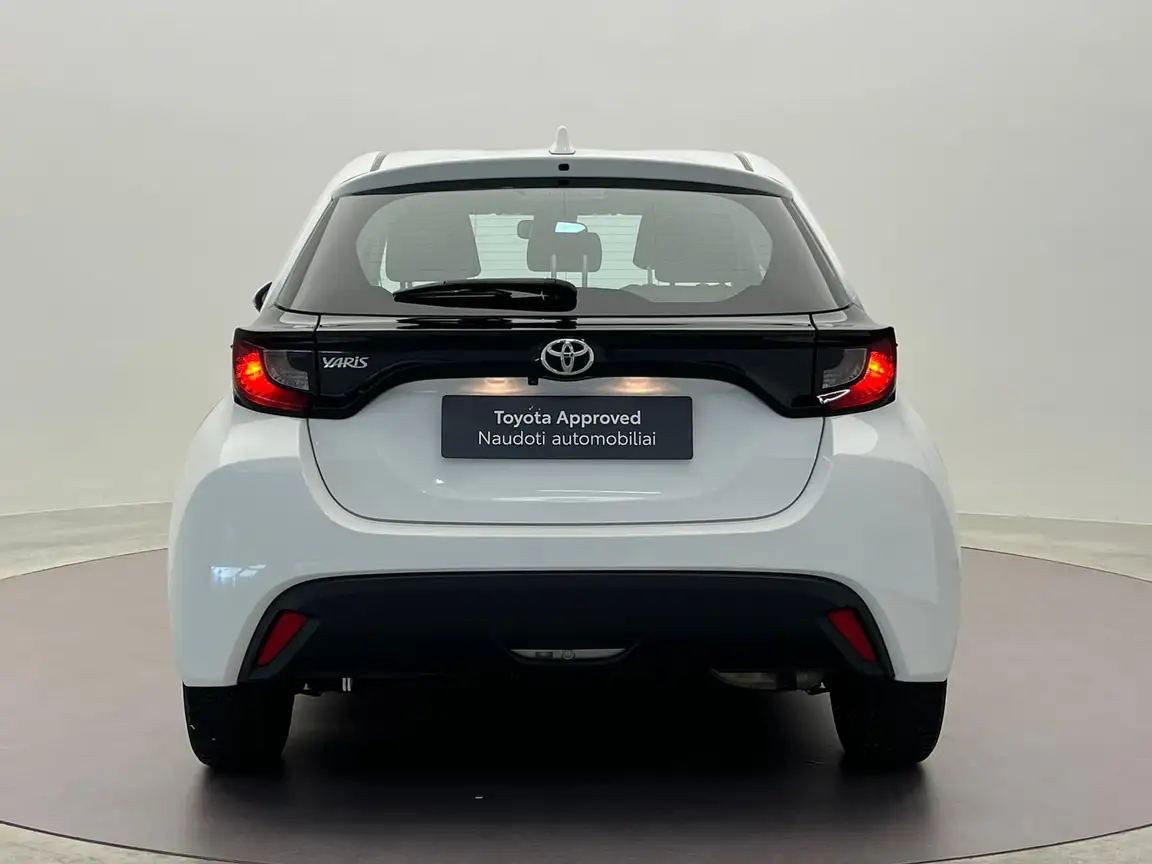 TOYOTA YARIS