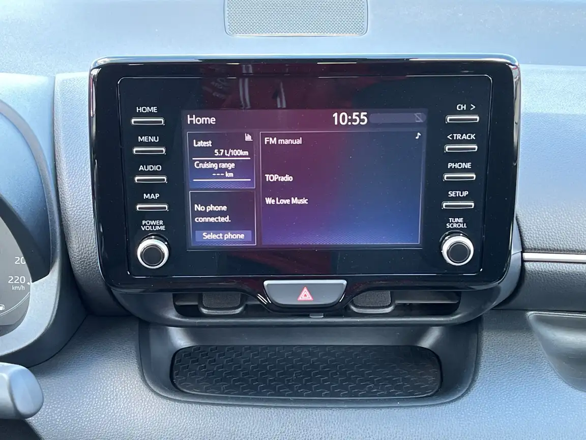 TOYOTA YARIS