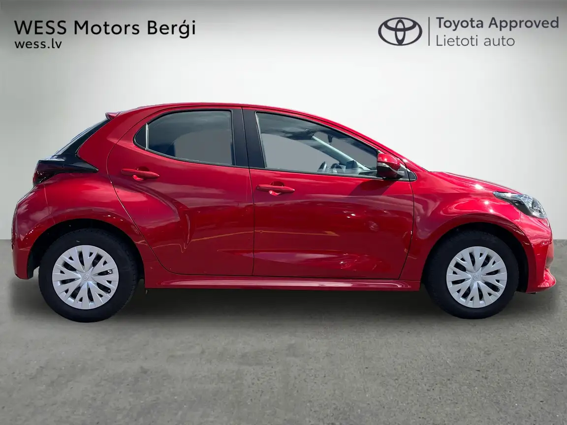 TOYOTA YARIS