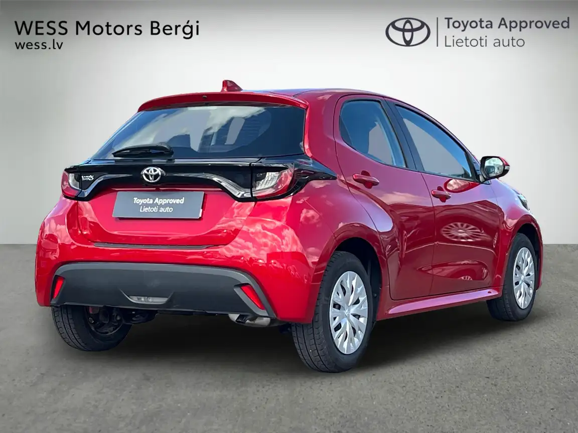 TOYOTA YARIS