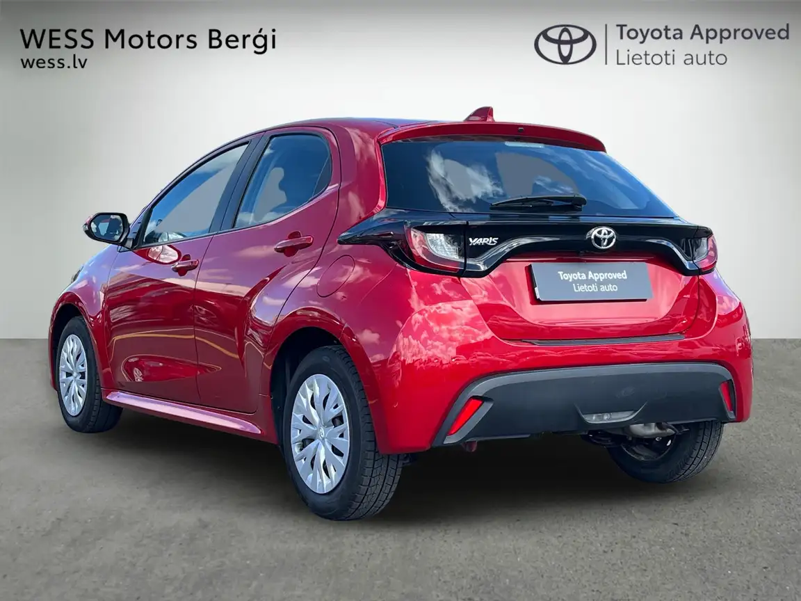 TOYOTA YARIS