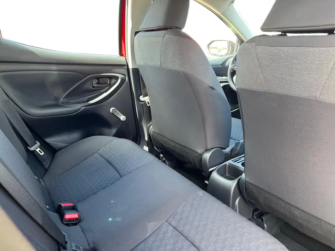 TOYOTA YARIS