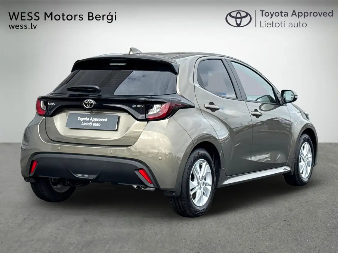 TOYOTA YARIS