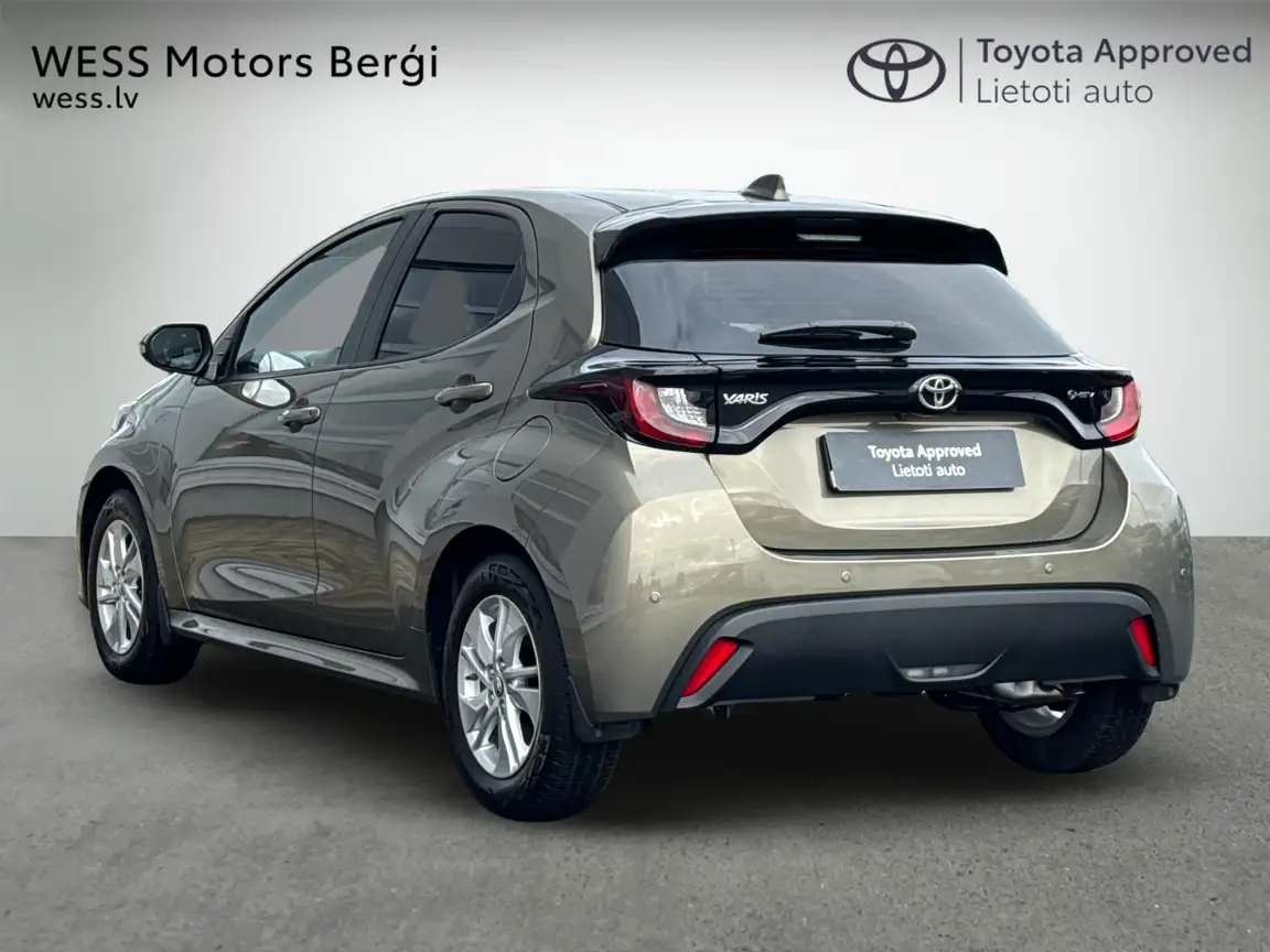 TOYOTA YARIS