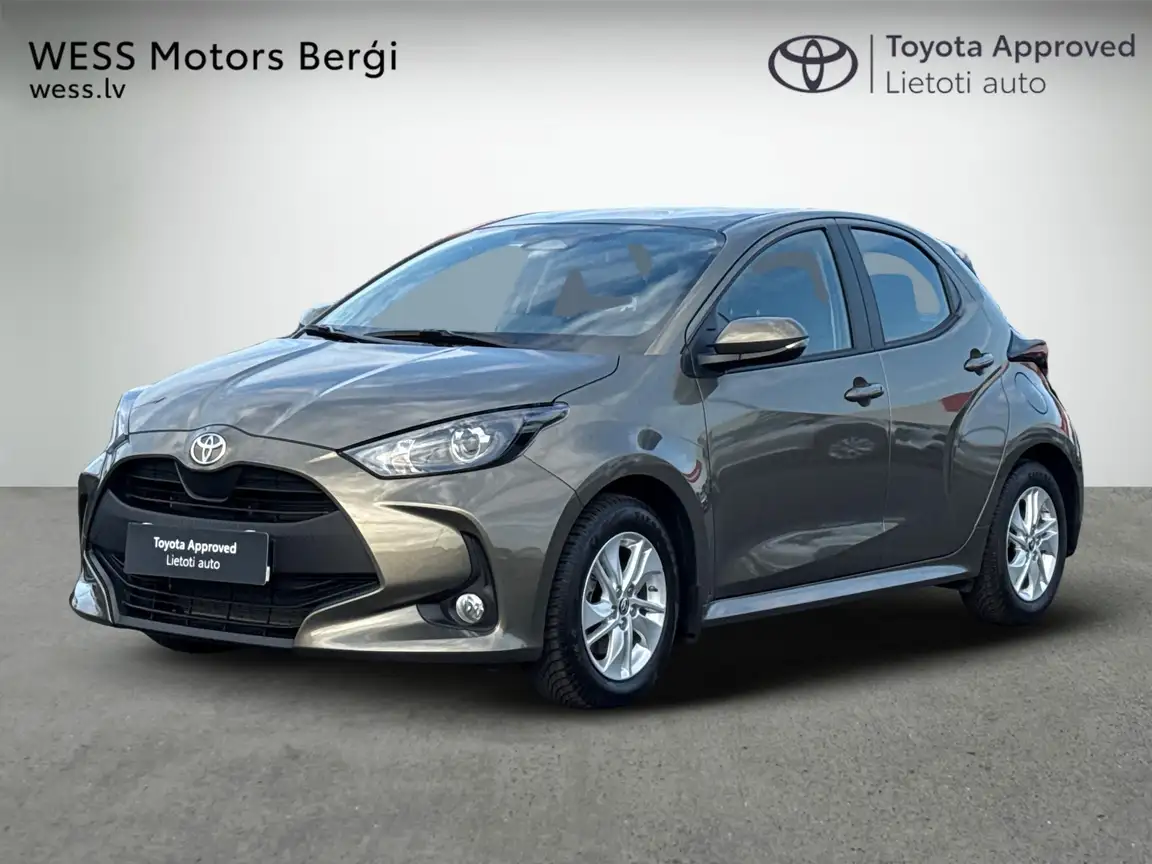TOYOTA YARIS