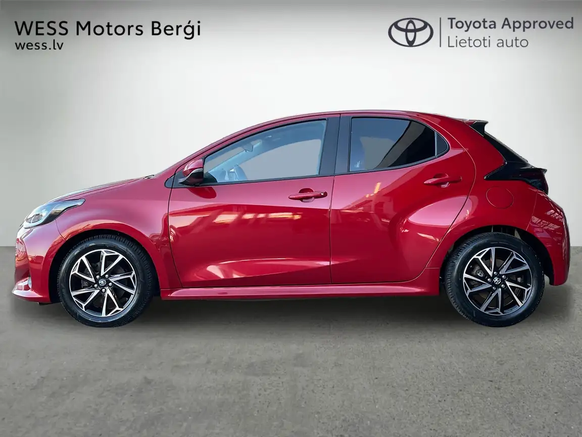 TOYOTA YARIS
