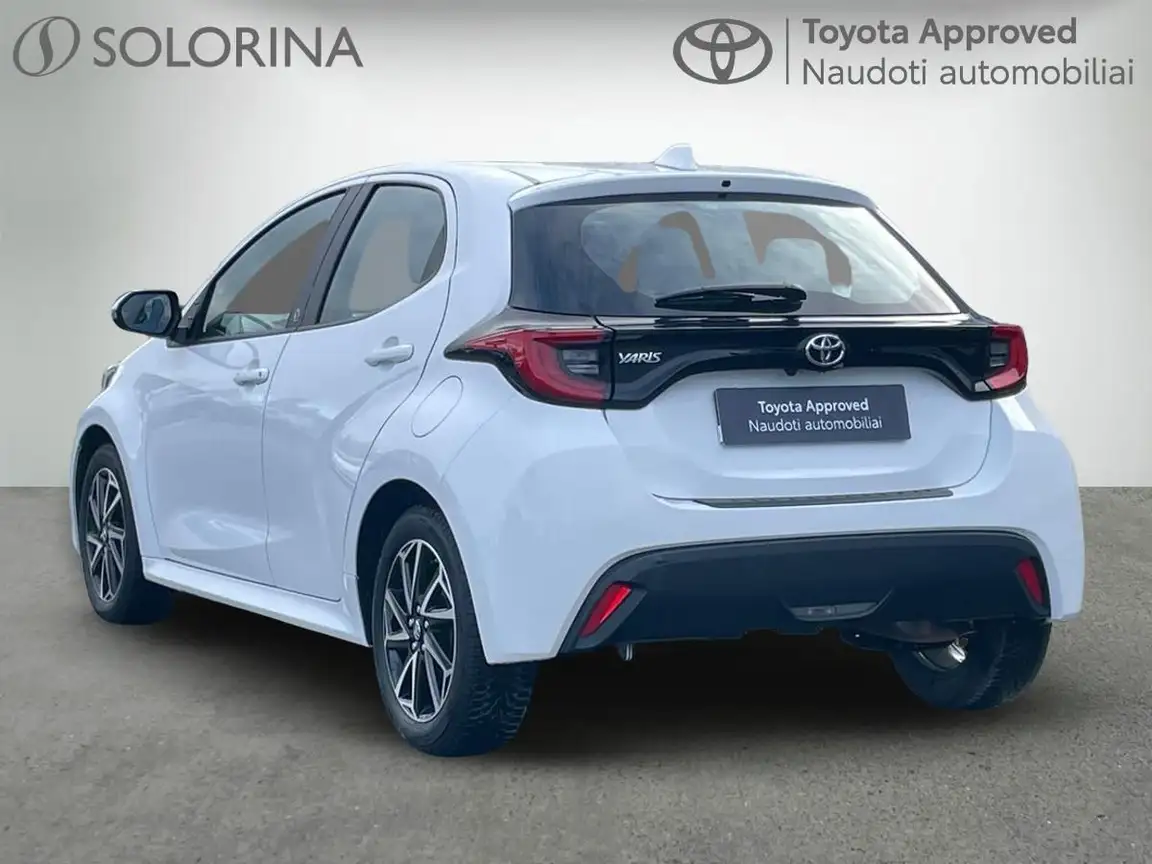 TOYOTA YARIS