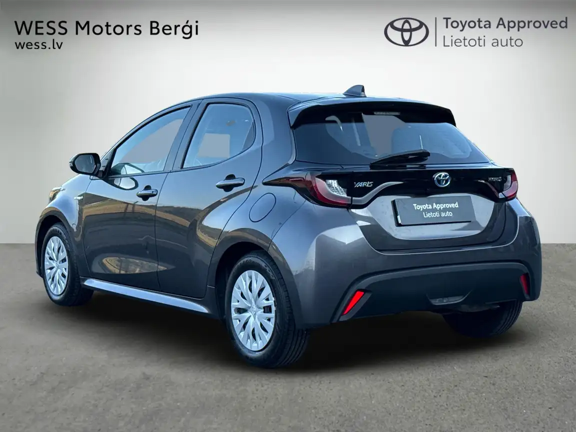TOYOTA YARIS