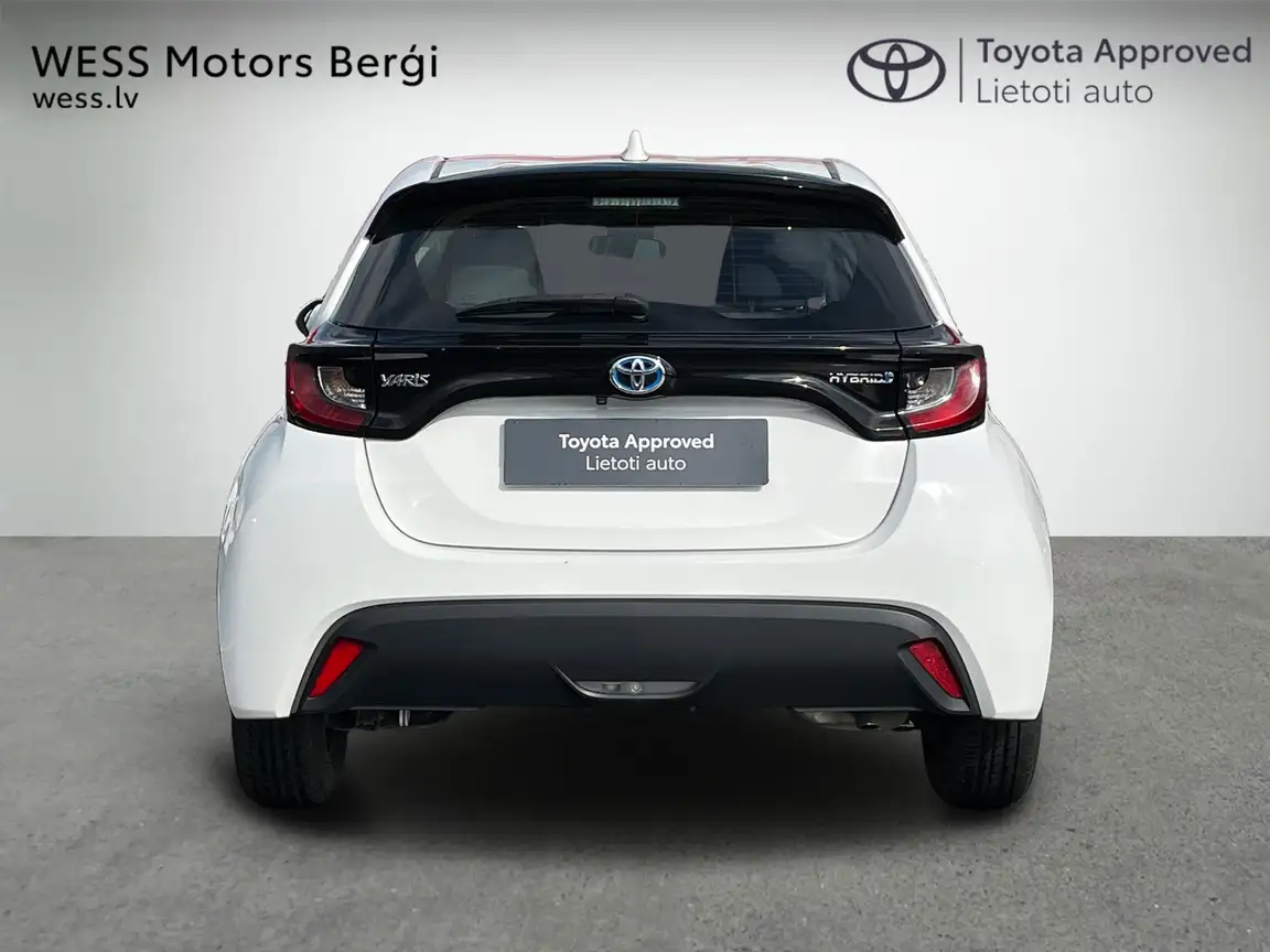 TOYOTA YARIS