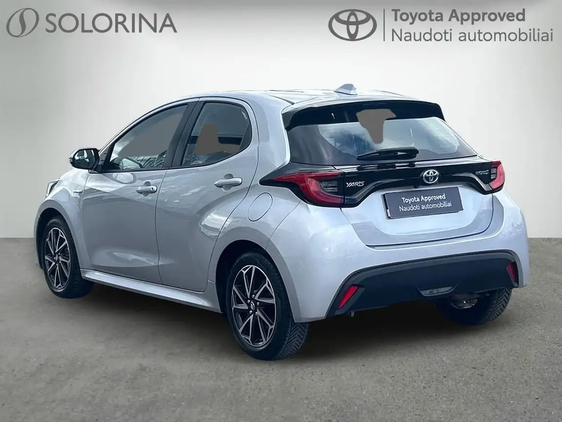 TOYOTA YARIS