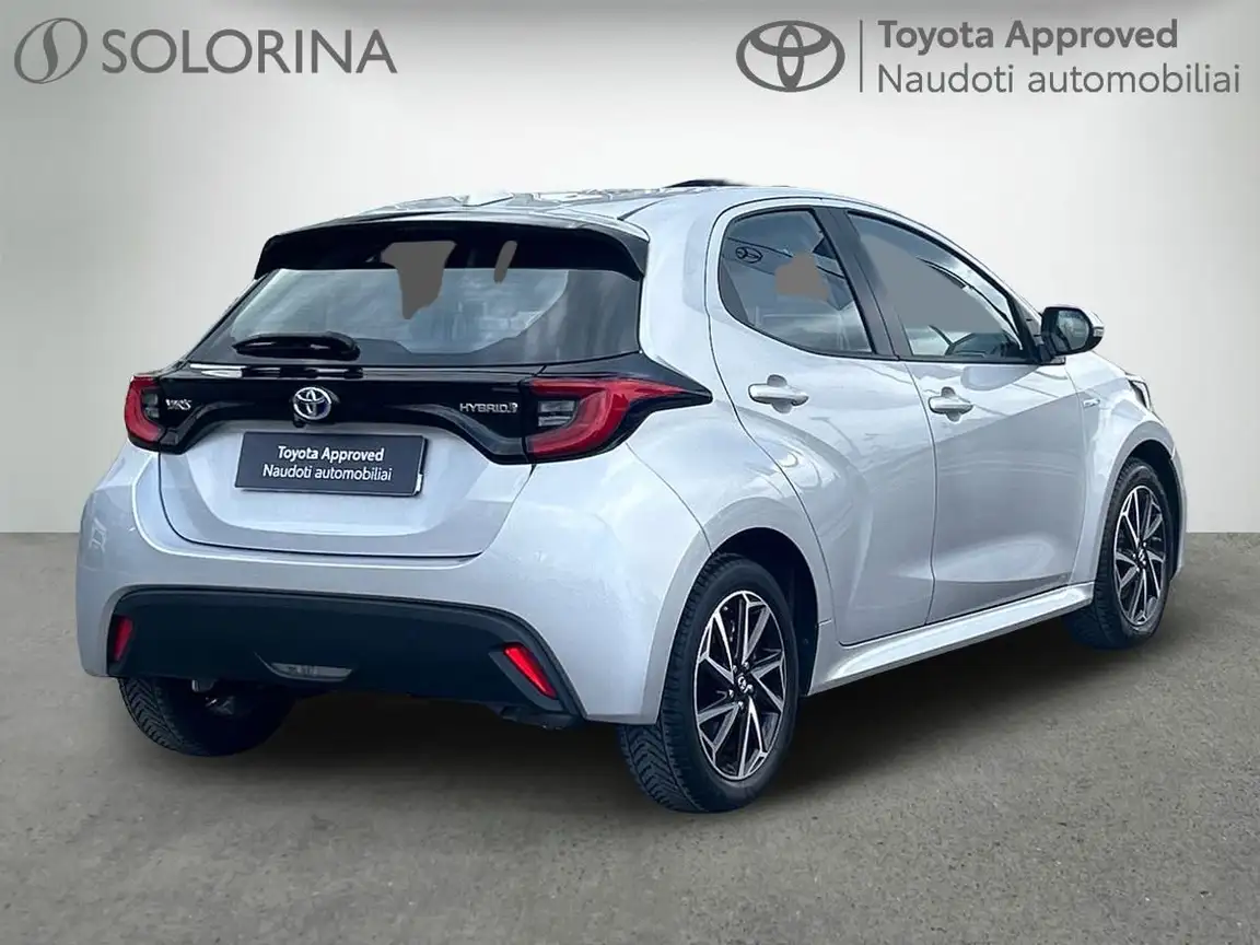 TOYOTA YARIS