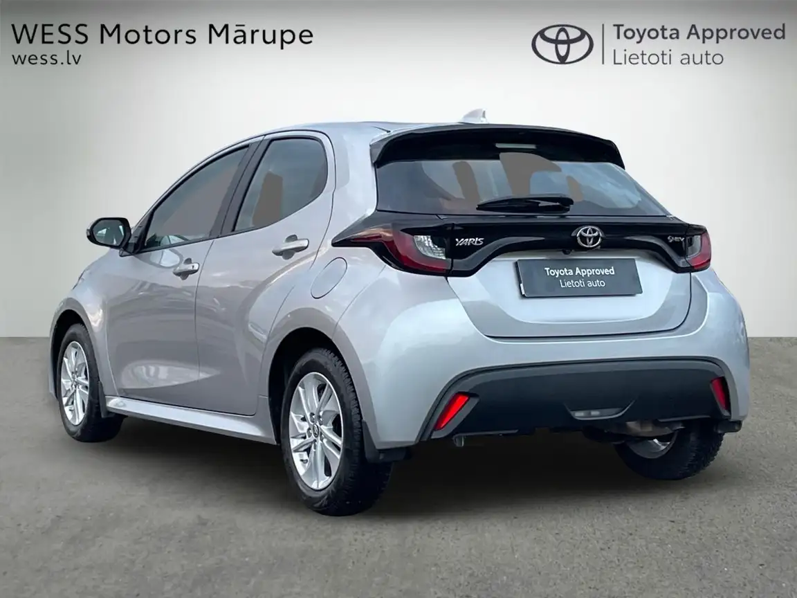 TOYOTA YARIS
