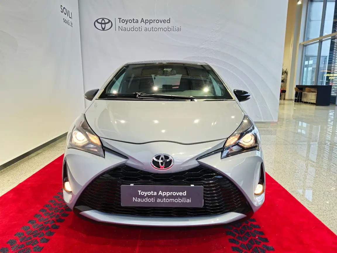 TOYOTA YARIS