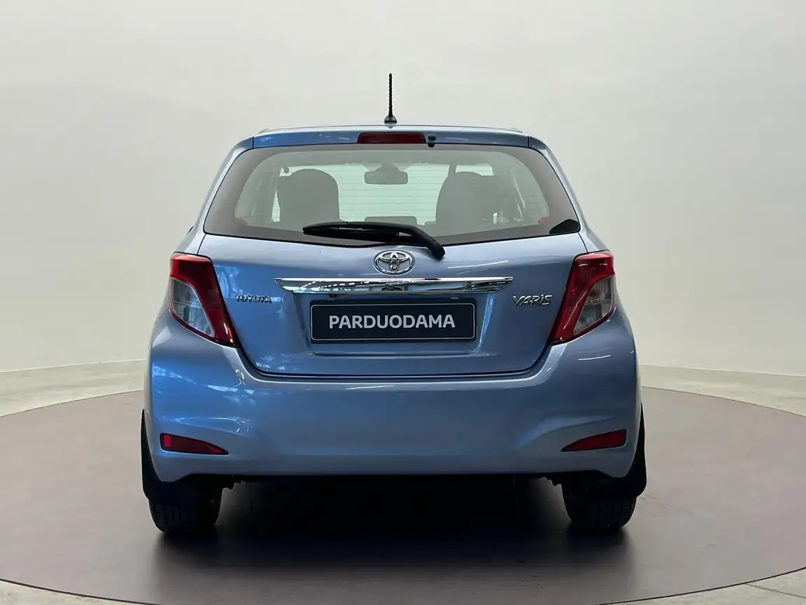 TOYOTA YARIS