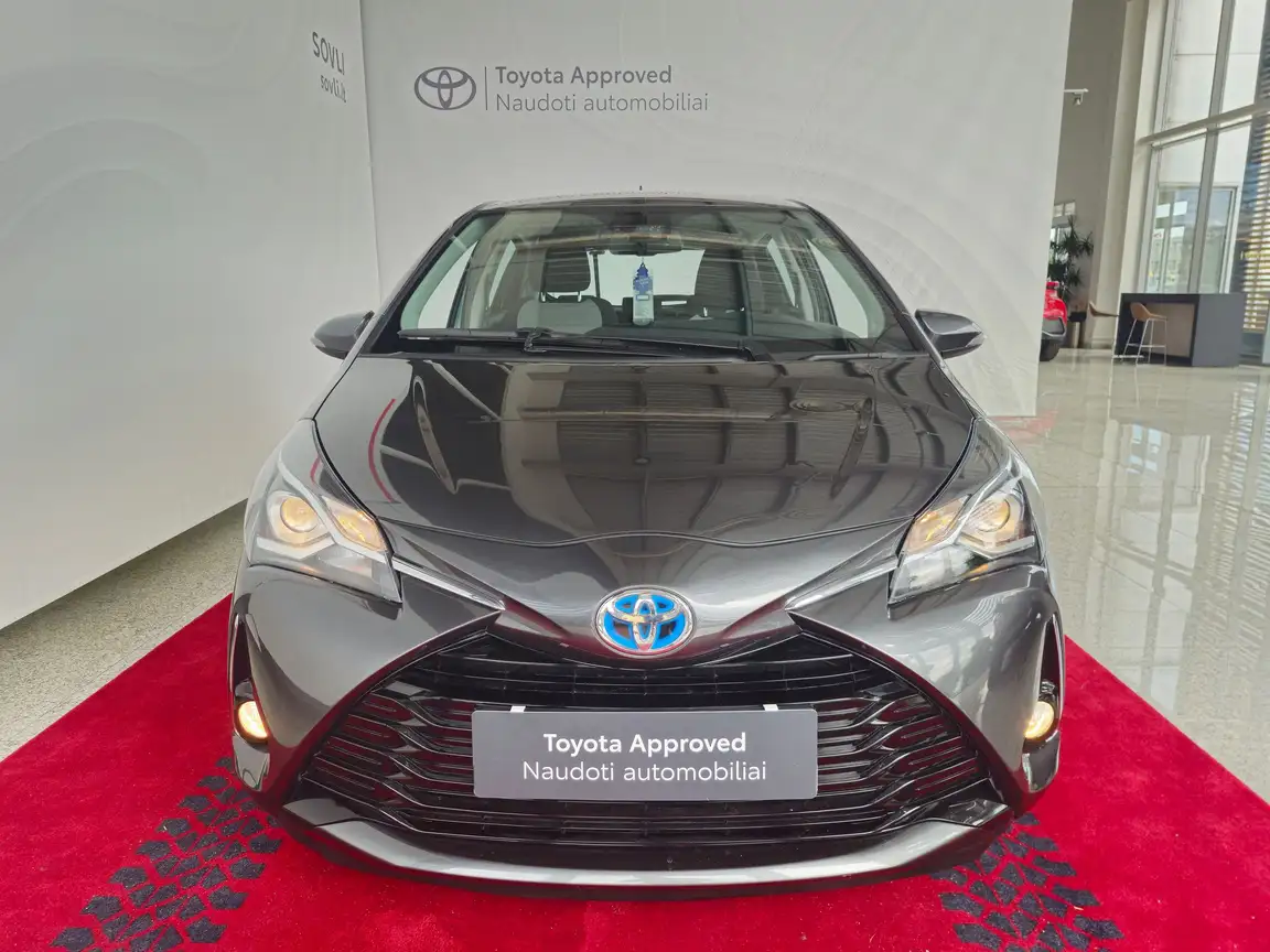 TOYOTA YARIS