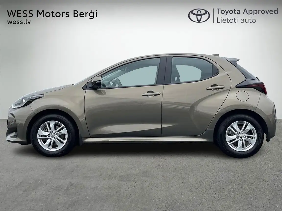 TOYOTA YARIS