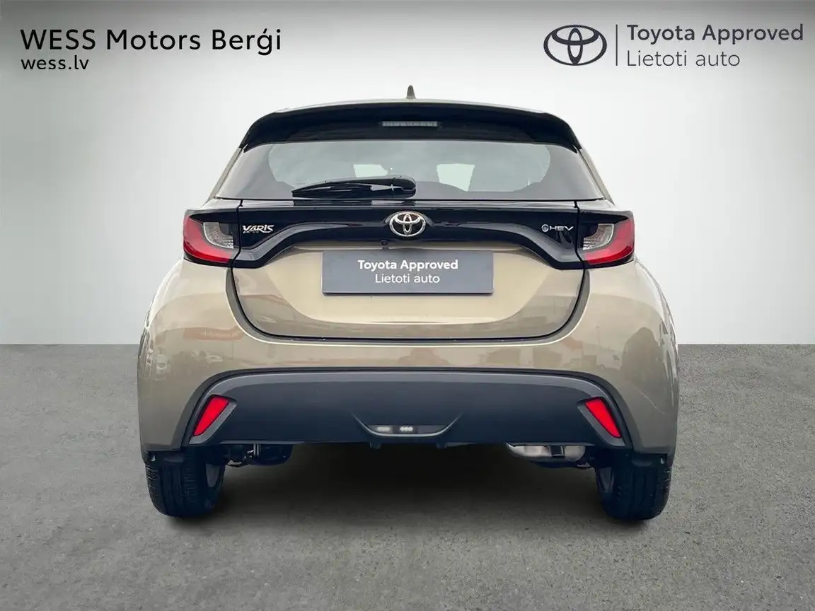 TOYOTA YARIS