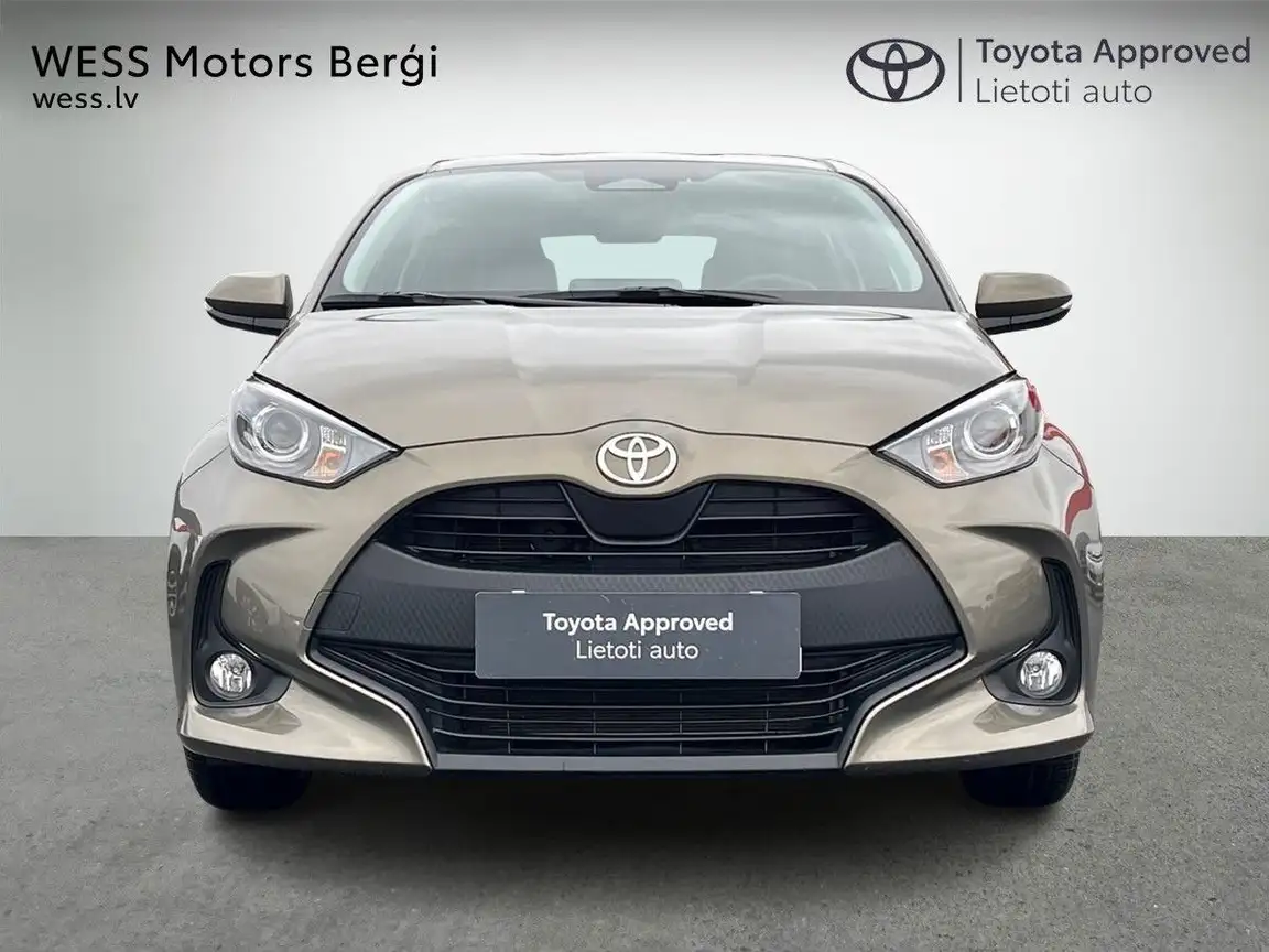 TOYOTA YARIS