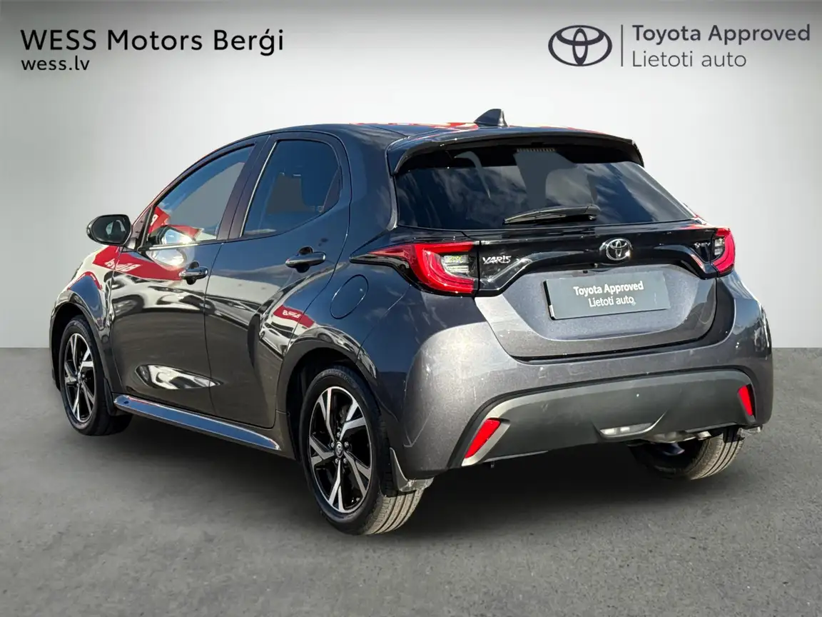 TOYOTA YARIS