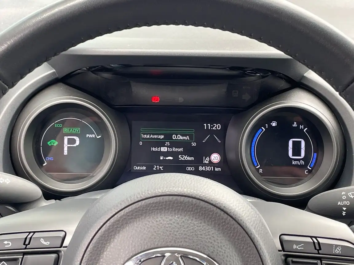 TOYOTA YARIS