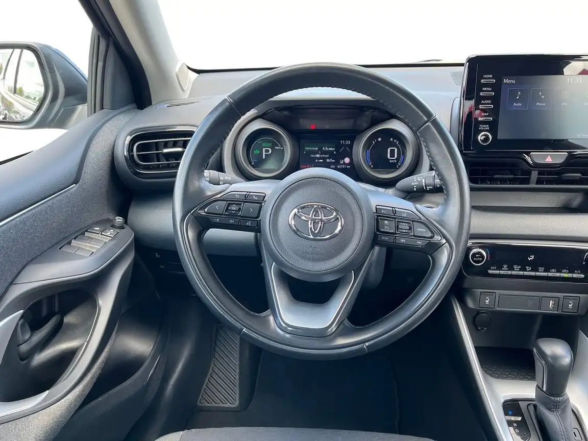TOYOTA YARIS