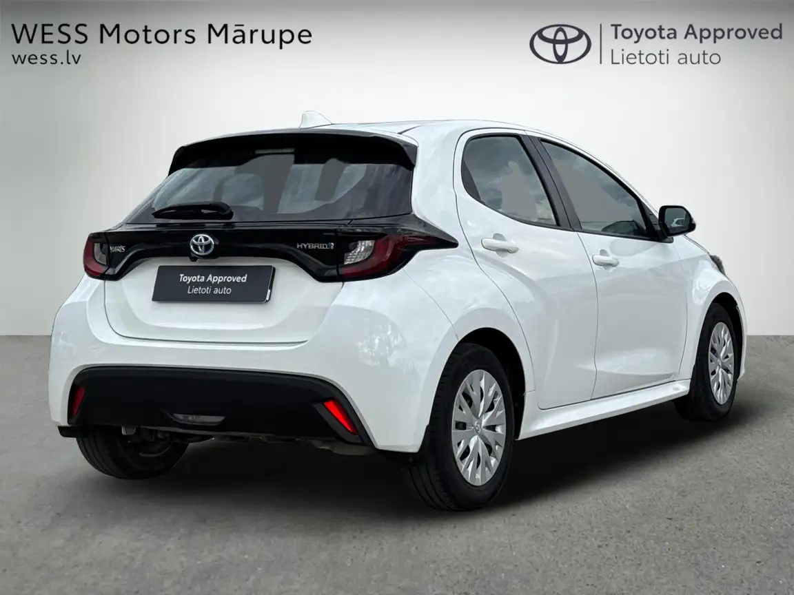 TOYOTA YARIS