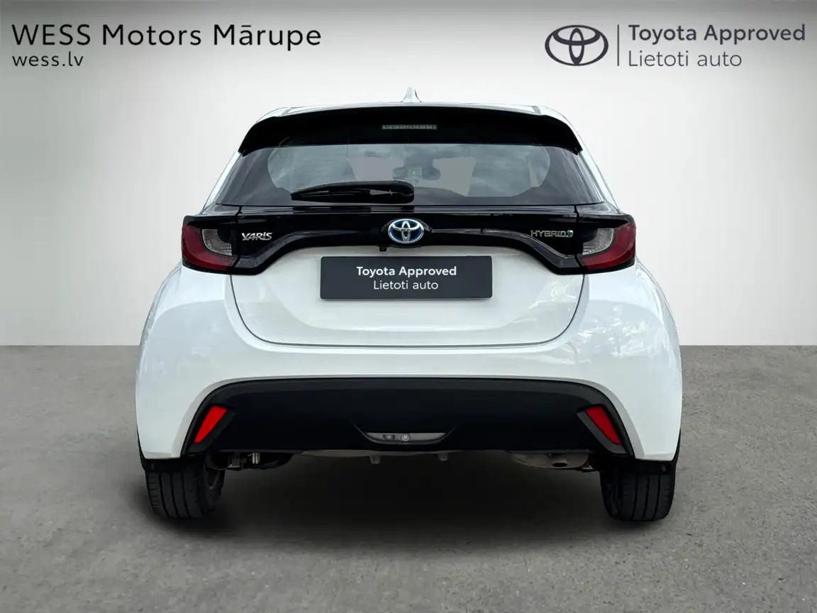 TOYOTA YARIS