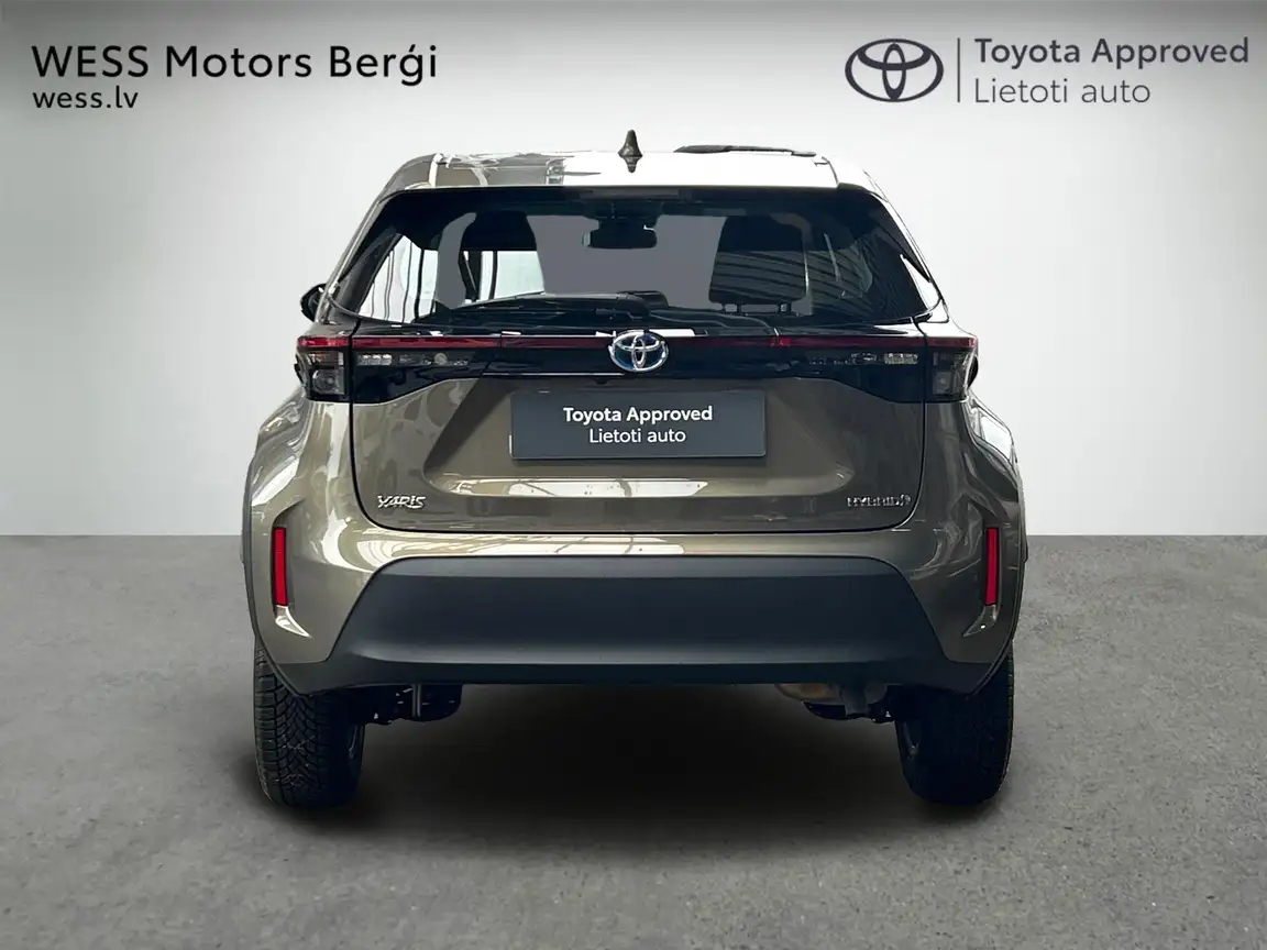 TOYOTA YARIS