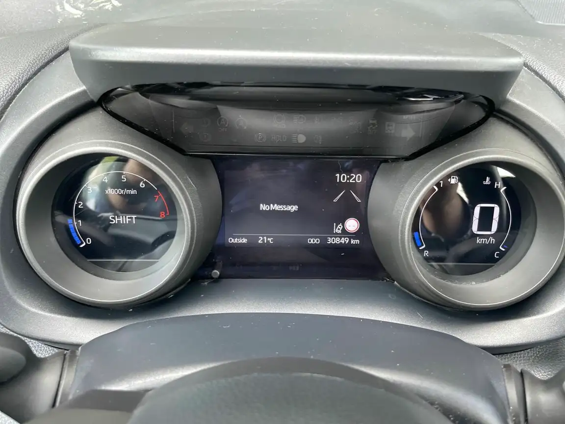 TOYOTA YARIS
