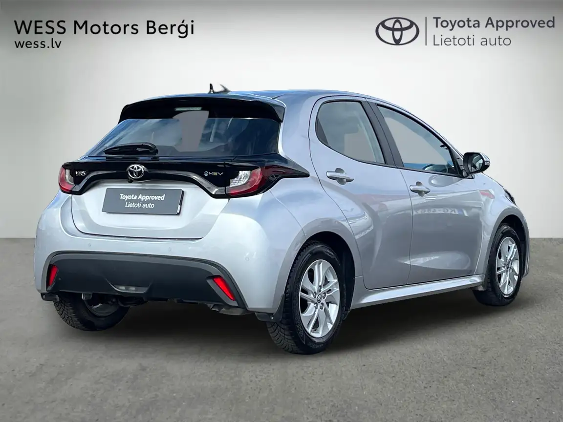 TOYOTA YARIS