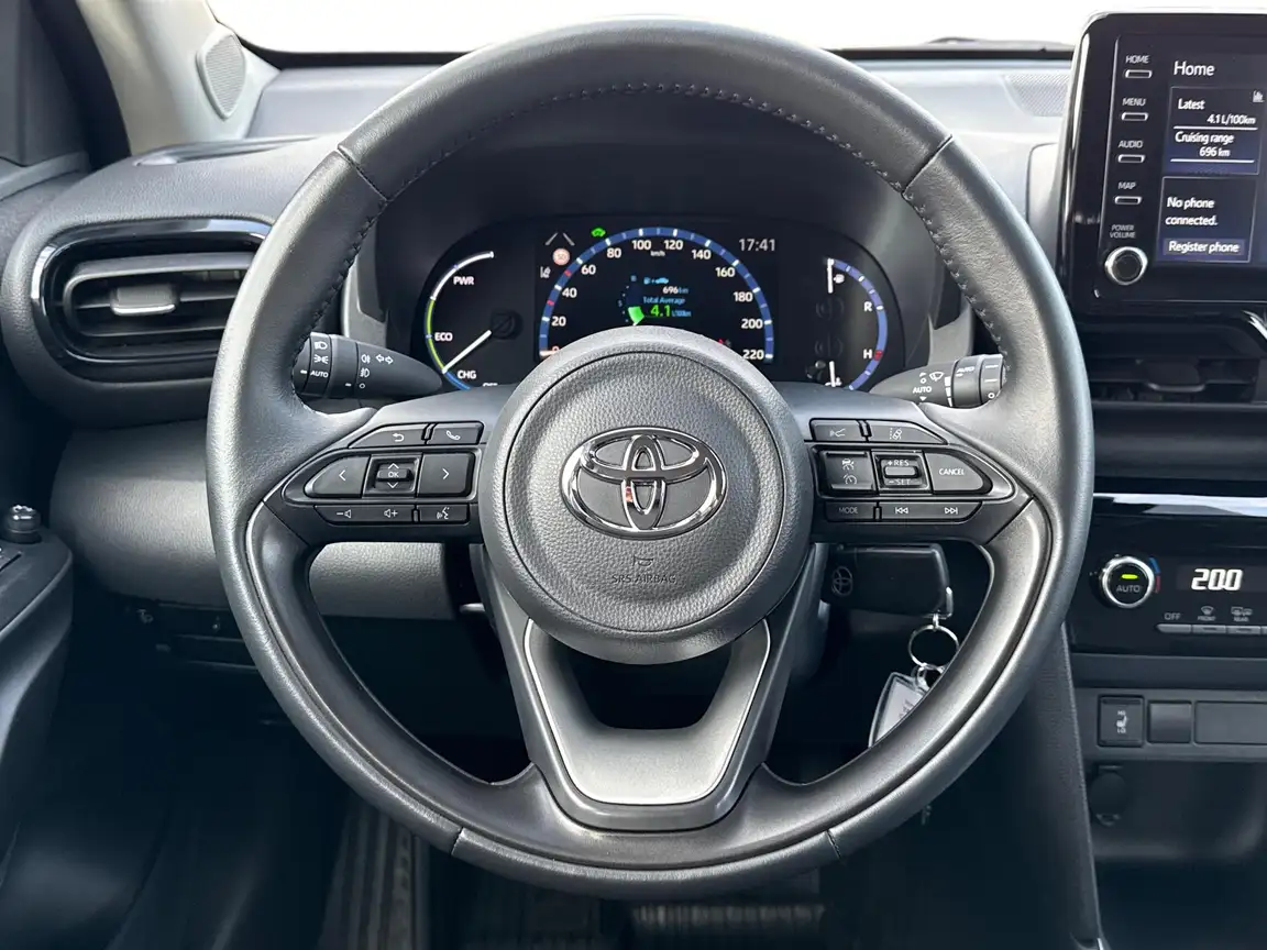 TOYOTA YARIS