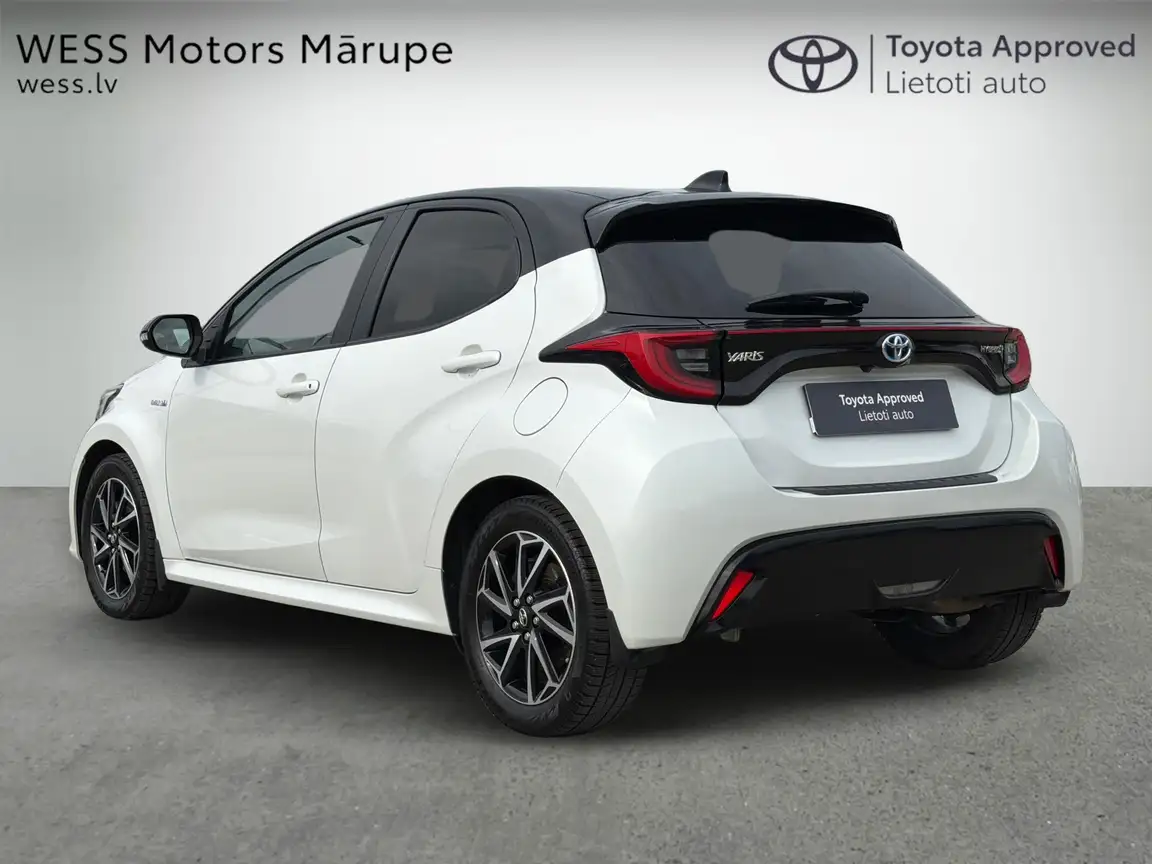 TOYOTA YARIS