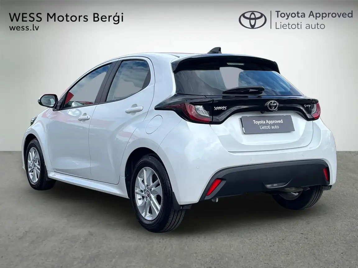TOYOTA YARIS